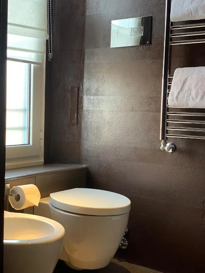 Pattini Guest House Milano 2*,