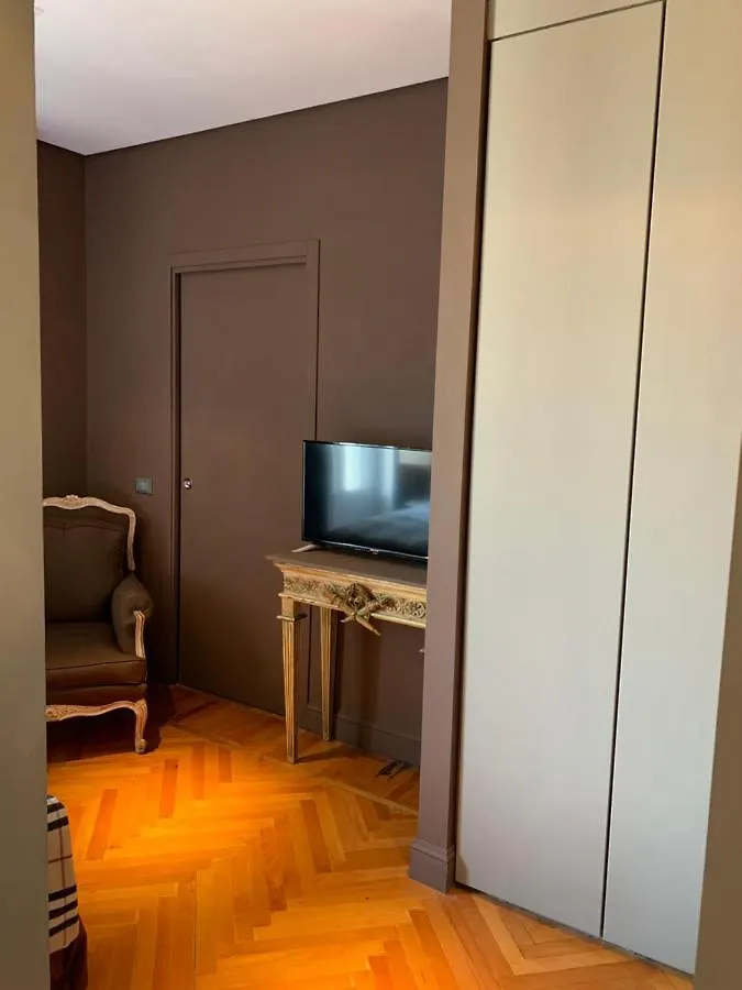 Oda ve Kahvaltı Pattini Guest House Milano